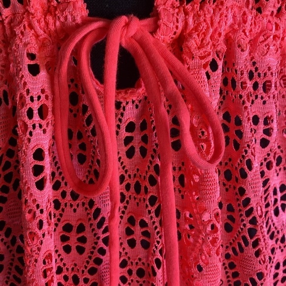 MIKEN Crochet Coverup Smocked Waist Pullover,Plunge Neckline Size Large Pink NWT - Picture 11 of 13